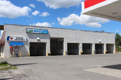 Image: Classic Carwash on Adelaide with Blue Skies and clouds